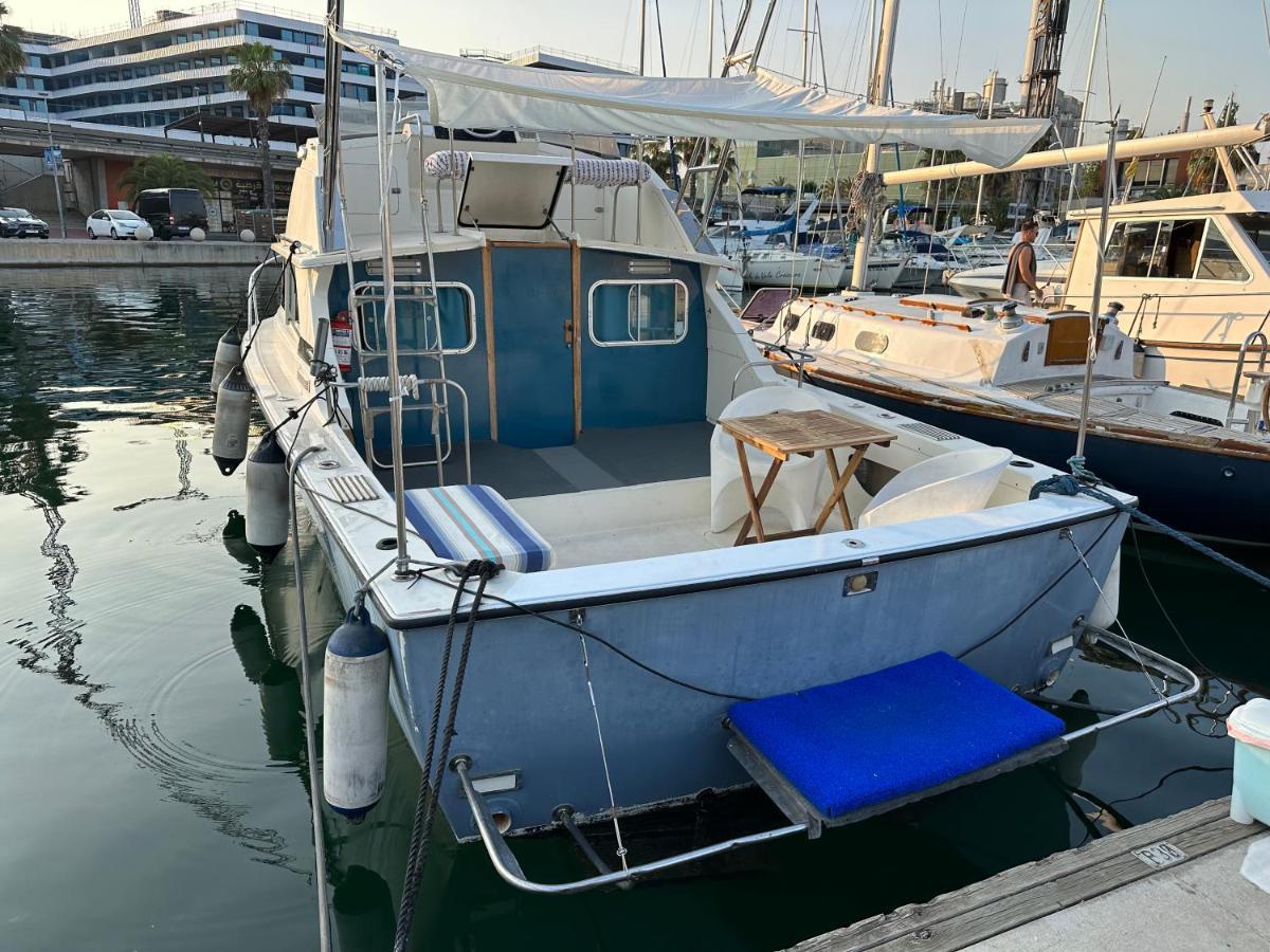 !!Boat With Ac In Port Forum 2 Bikes Included!! 호텔 산트 아드리아 데 베소스 외부 사진